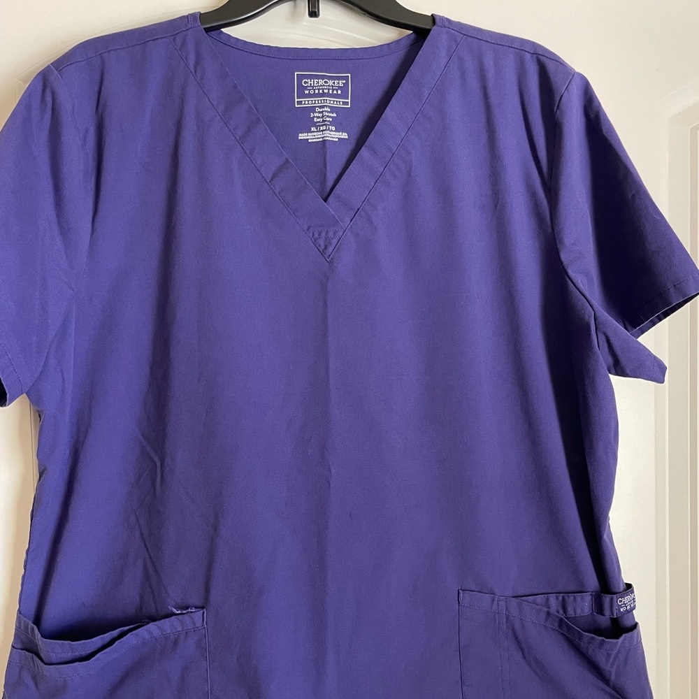 Cherokee Scrub Top